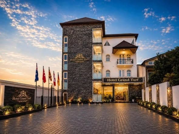 Hotel Grand Turf